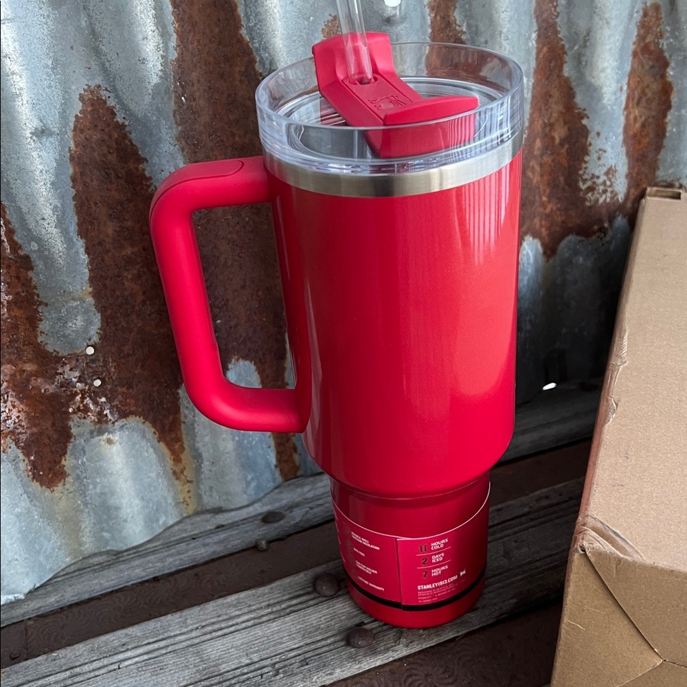 Stanley 40oz Red Delicious Tumbler Stanley and Elf Cosmetics Exclusively - NWT - Picture 15 of 16